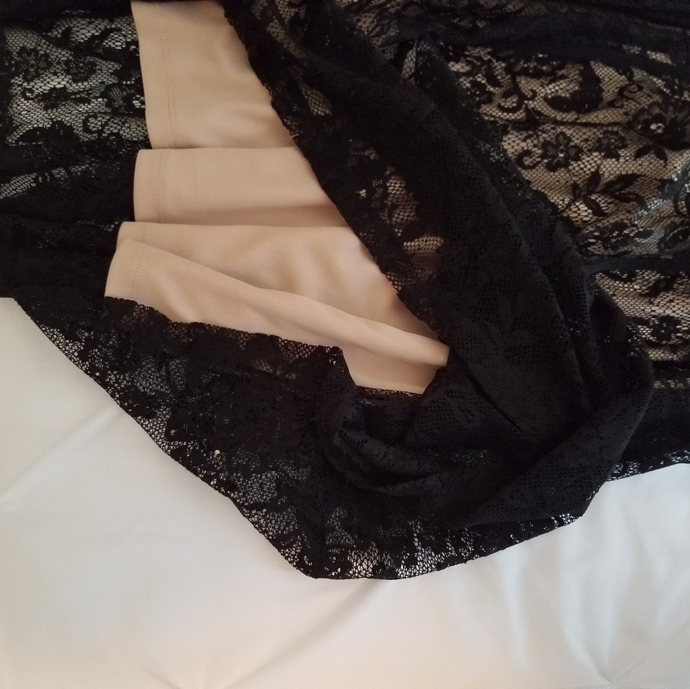 Dress - Picture 2 of 4